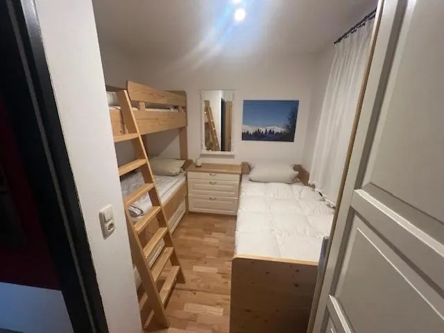 アパート Alpine Royal A 1 *